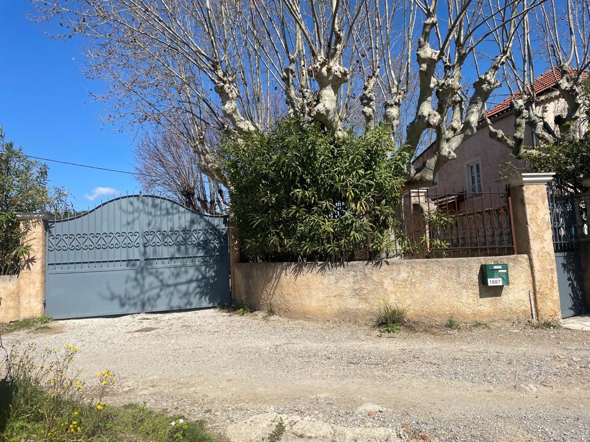 Pooh'S Belle Hotel Grimaud Bagian luar foto